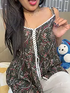 escape_with_me ➰ live nude webcam