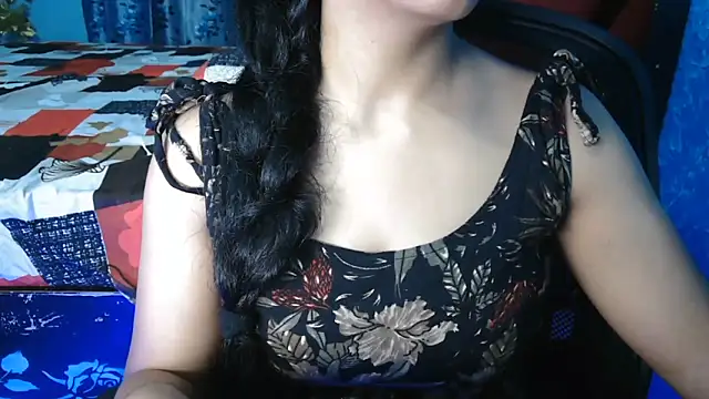 Cuteangle1 webcam
