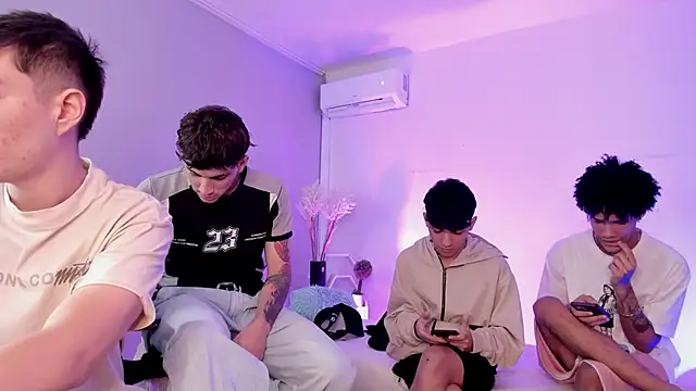 Handsomeboyss19 webcam