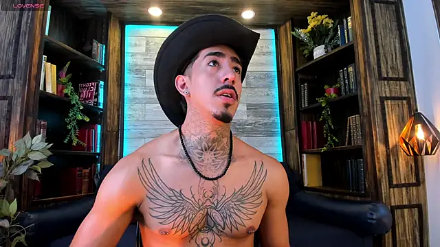 Donovan_Desmond webcam
