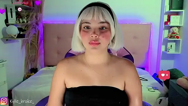 Kylie_brokee webcam