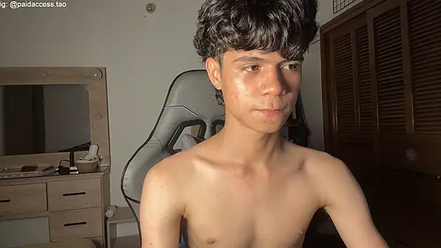 OopsAgain_ webcam