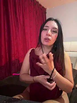 online nude cam Freyja Soh