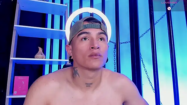 LiamDeep webcam