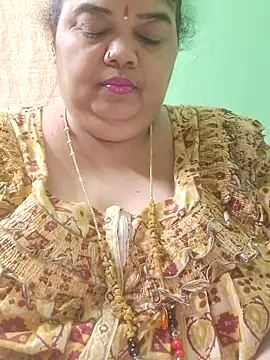 tamilthanushri live cam on StripChat