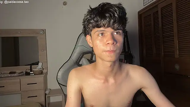 OopsAgain_ webcam