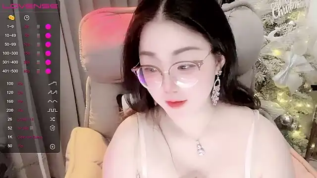 Monica-666888- webcam