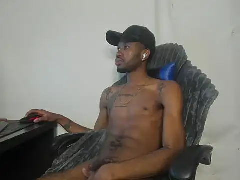 Kofi_exotic_2 webcam
