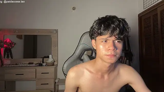 OopsAgain_ webcam