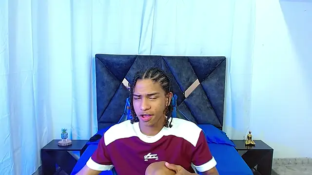 angelll18_ webcam