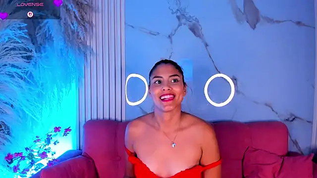 LunaRossie_ webcam