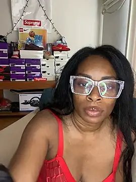 CaliBabiethe1 webcam