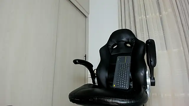 Biscuit_oliva webcam