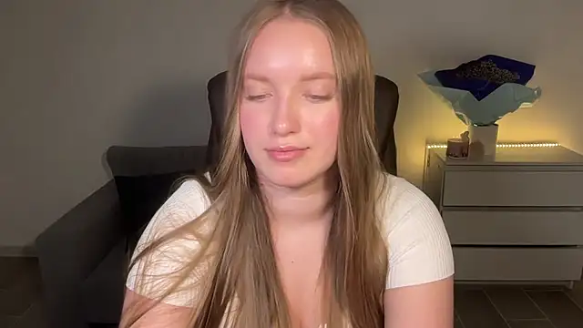 EvaMaddison webcam