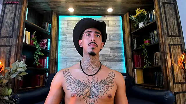Donovan_Desmond webcam