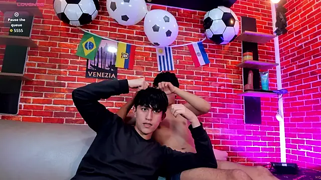 Hoot_boyss_ webcam