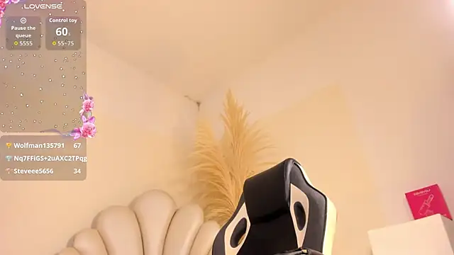 SelenaRogers webcam