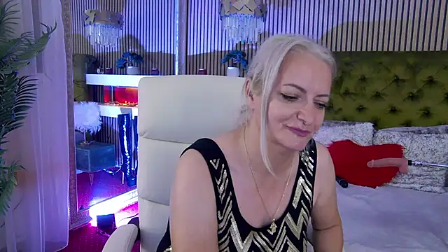 LadyTouch webcam