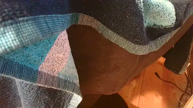 T0Yforeskin webcam