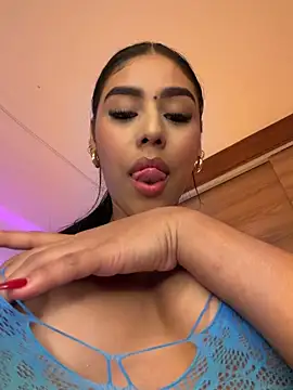 Rossie_Blooms webcam