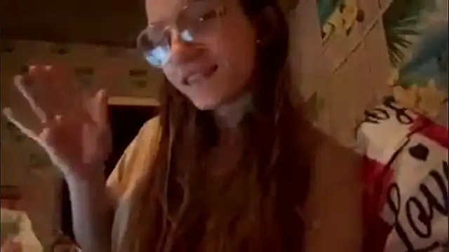 sparklejebb's live room