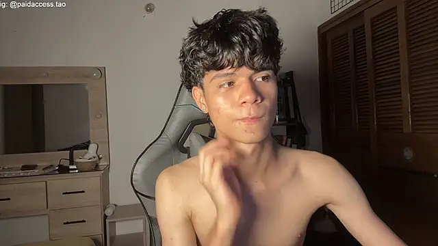 oopsagain_ (M twink) - Show hard cock