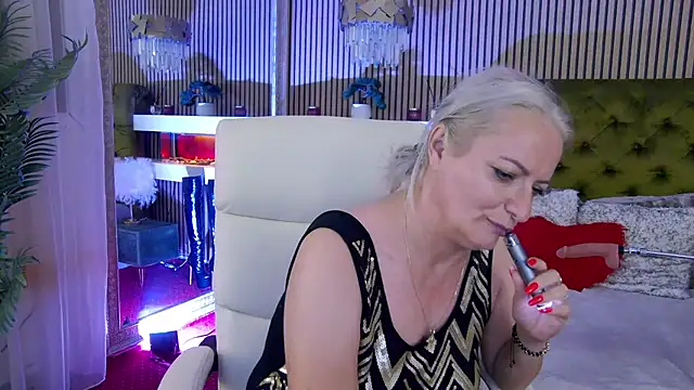 ladytouch (F milf) - 💦Squirt  Time 🔥
