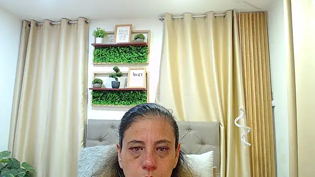 sasi_luna webcam