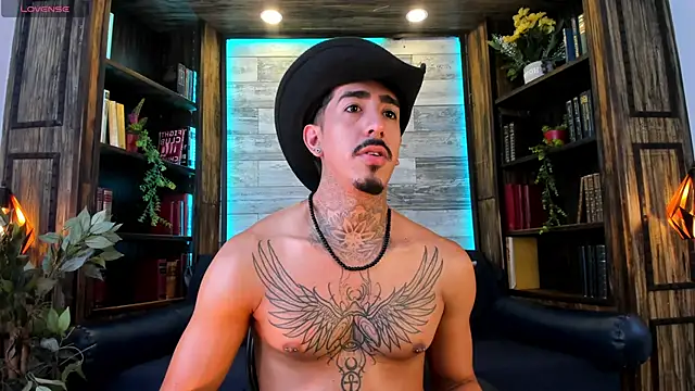 Donovan_Desmond webcam
