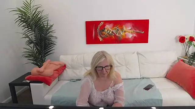 YourBustyBarbara webcam
