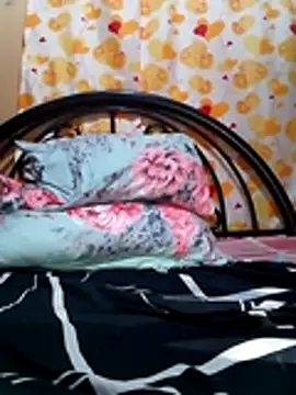 Huge_mama69 webcam