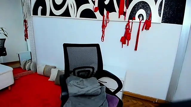 Vanessa4Dom webcam