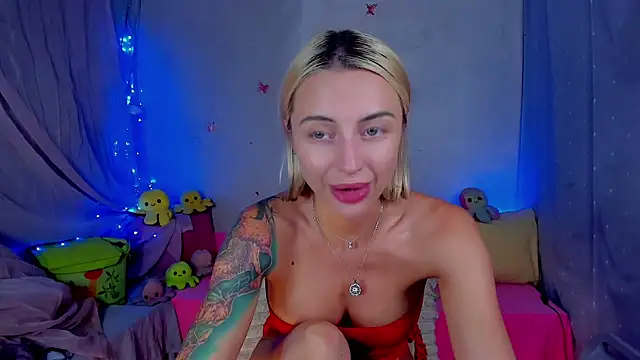 YourLizzyDoll webcam