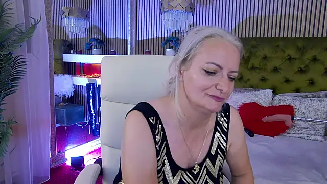 LadyTouch webcam