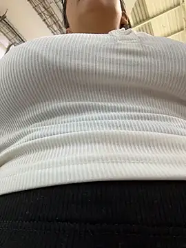 kittyobsession (F young) - Control my toy 3 minutes +opens legs