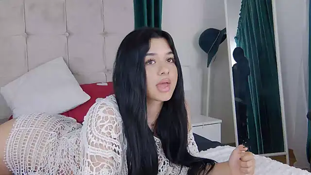 MissNaomiBelle webcam