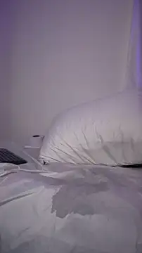 aurora_divine live cam on StripChat