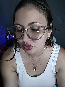 Fetichista23 live cam on StripChat