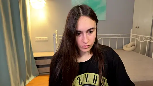 Watch AliceKolltt live on EroticFlix - High definition streams