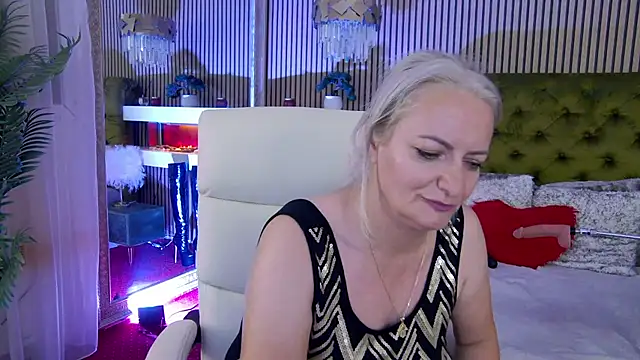 LadyTouch webcam
