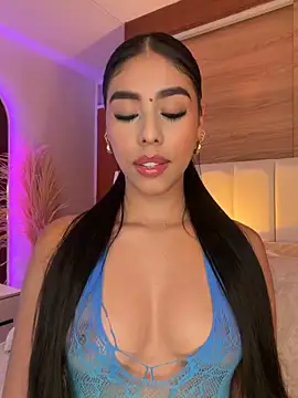 Rossie_Blooms live sex cam