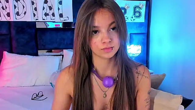 AmmyJones_ webcam