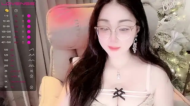 Monica-666888- webcam