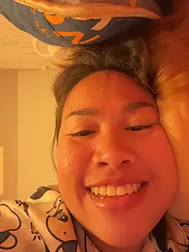 Ponthip webcam