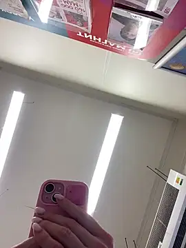 KrisMagnoly webcam