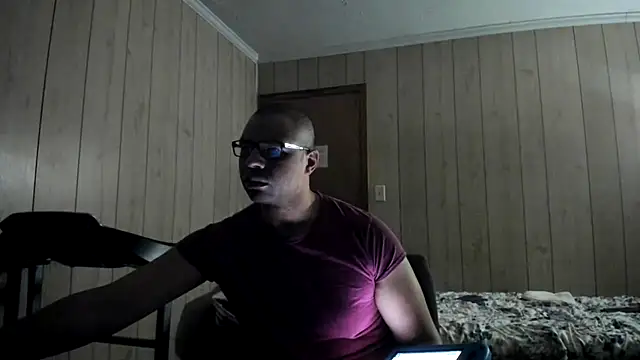 NaturalBeautyQueen webcam