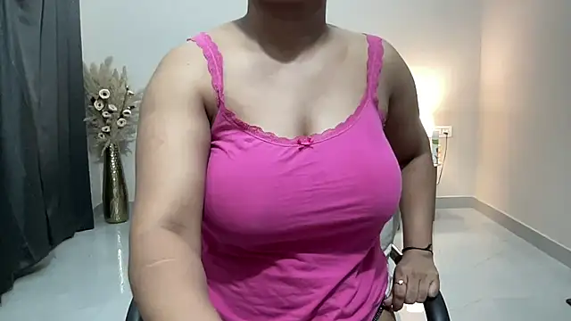 Piyassi_Divya webcam