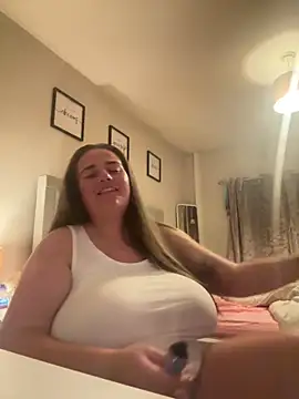 Bustygem_ webcam