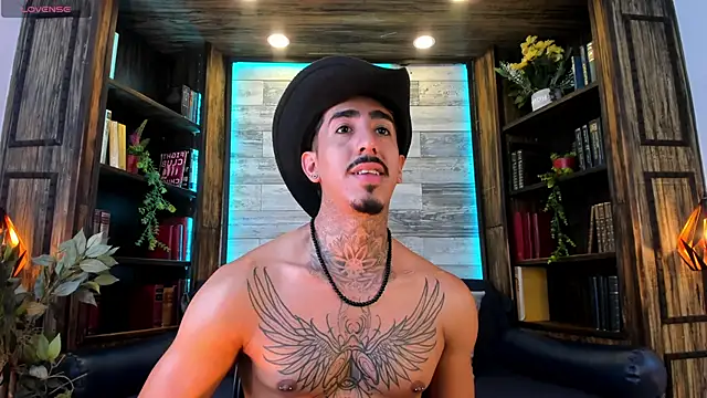 Donovan_Desmond webcam