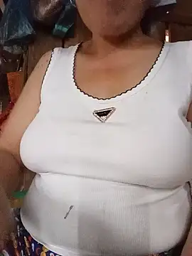 Agnes-baby live cam on StripChat